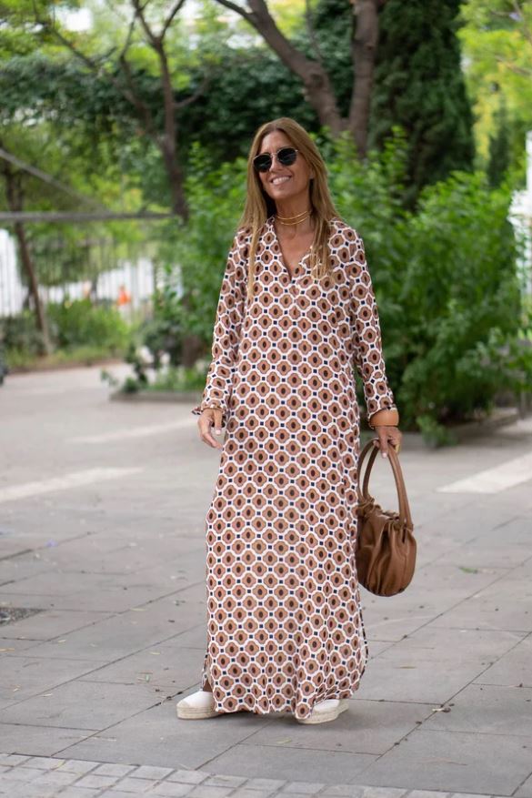 Bellevo | Vestido Elegante com Estampado Castanho