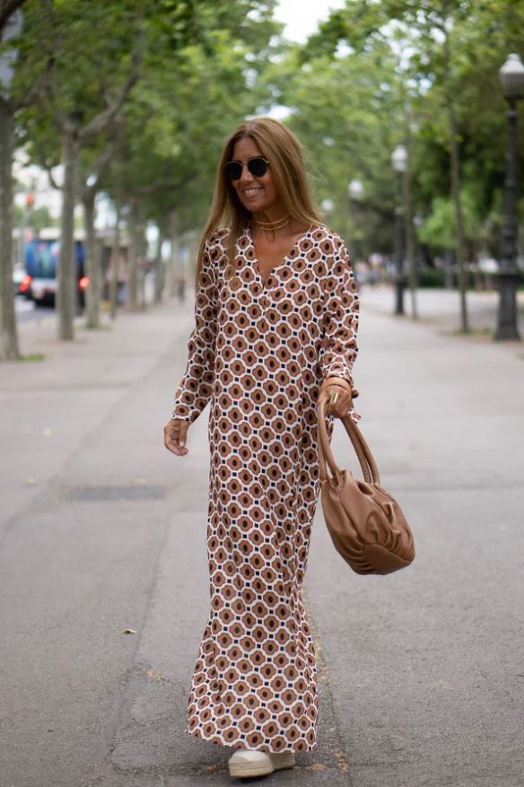 Bellevo | Vestido Elegante com Estampado Castanho