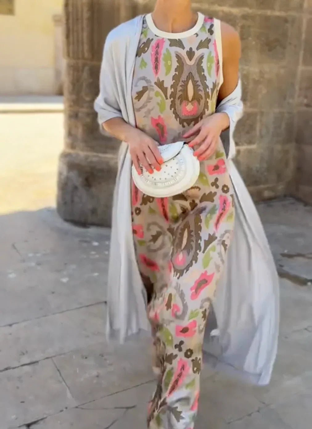 Bella - Conjunto de dois peças com estampa de estilo urbano