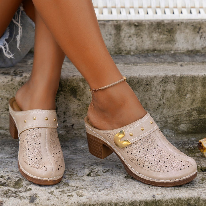Beatrice - Sandálias Fechadas de Ponta Grossa para Mulher com Estilo Slip-On